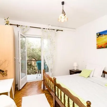 Nikol - Two Bedroom With Balcony And Sea View 7 *